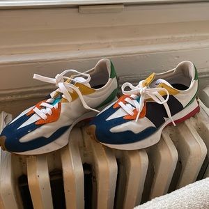 Never Worn NEW BALANCE 327 IN MULTI